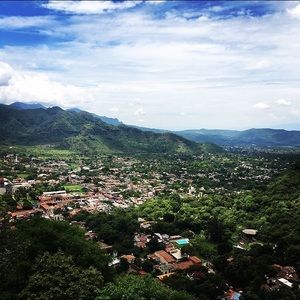 Meet your Posher, Yaqueline